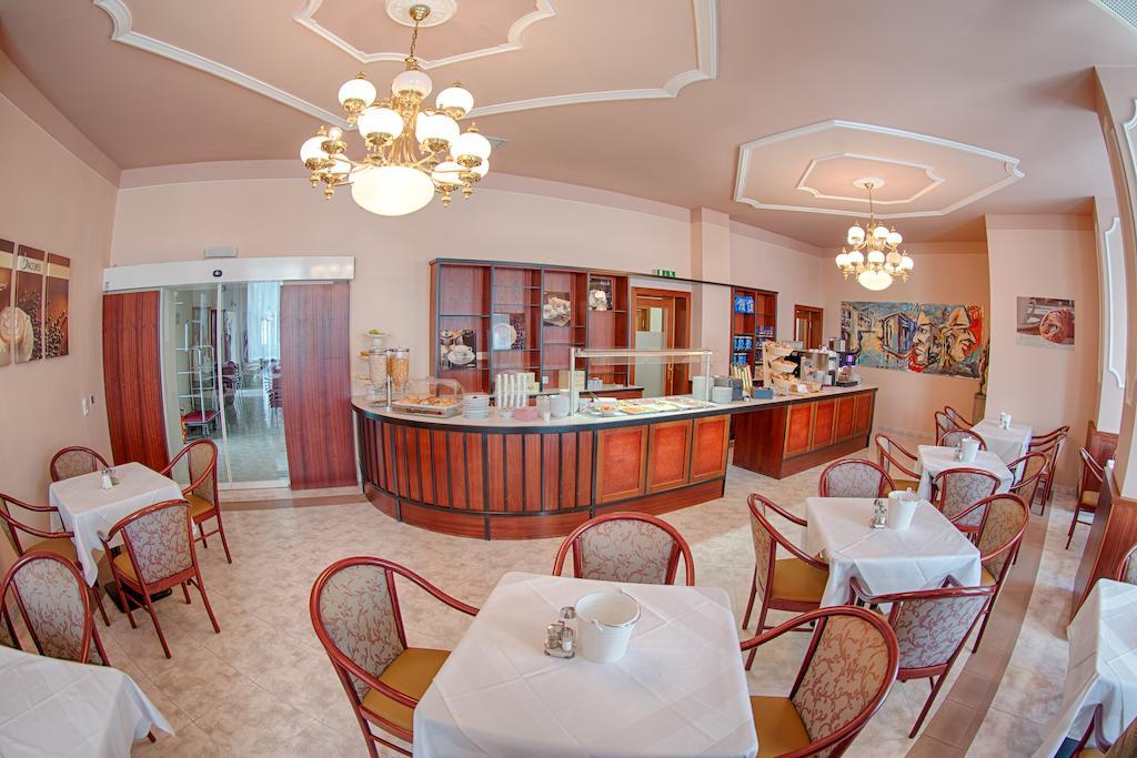 Fruehstueckshotel Waldbauer Bad Schallerbach Dış mekan fotoğraf
