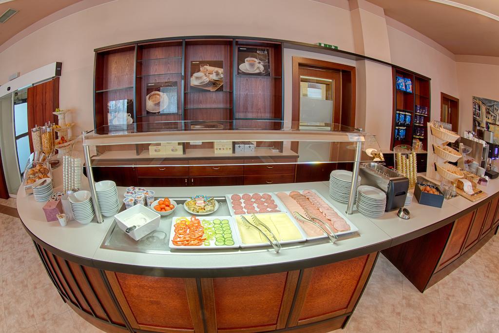 Fruehstueckshotel Waldbauer Bad Schallerbach Dış mekan fotoğraf